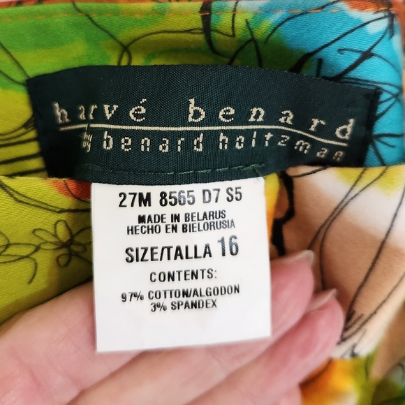 ➕️ Harve Benard Floral Skirt - Picture 3 of 5